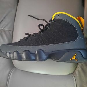 Jordan 9 University Gold
